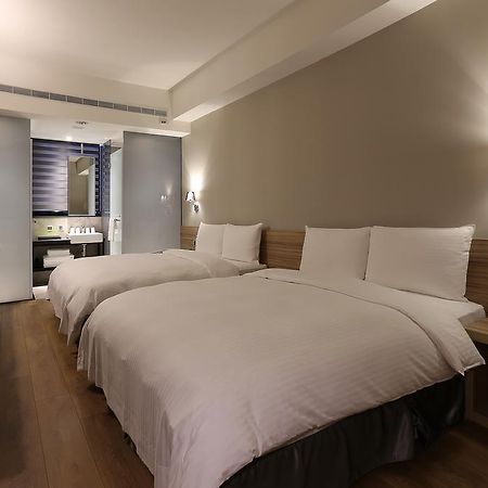 ミラー イン 台中市 エクステリア 写真